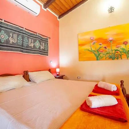 Κατάλυμα σε φάρμα Sa Tanchitta