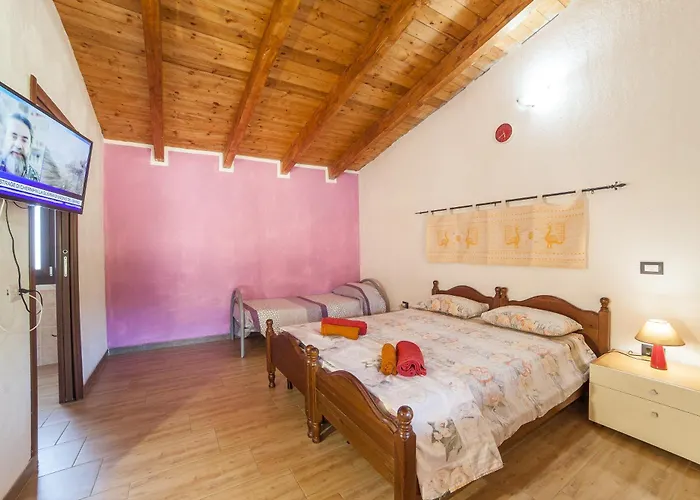 Alloggio per agriturismo Sa Tanchitta Ula Tirso